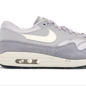 MENS NIKE AIR MAX 1 size 11
